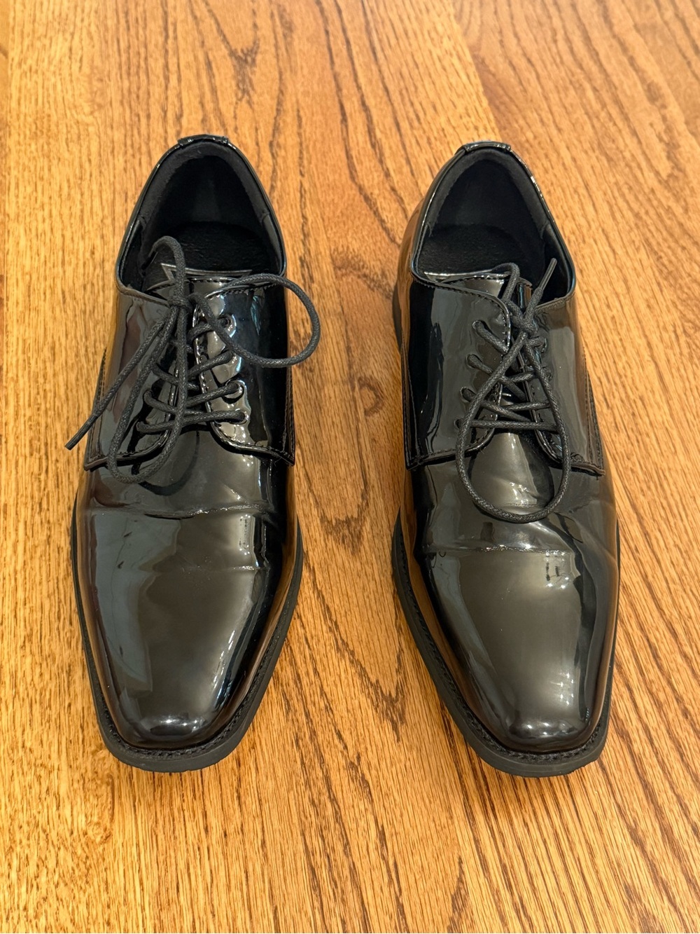 Classic Men's Vance Black Patent Lace-Up Dress Shoes 7